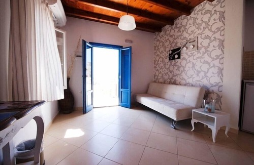 Katapola Hotel | Amorgion Hotel
