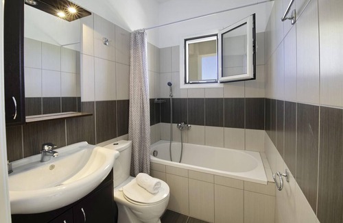 Koutsi Villa | Amphitrite in Paxi with 2 bedrooms and 2 bathrooms