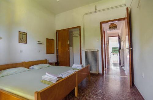 Selianitika Apartment | An Edens Garden Near The Sea - Pansion Youli