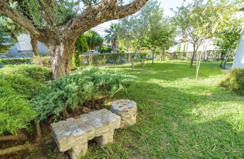 Selianitika Apartment | An Edens Garden Near The Sea - Pansion Youli
