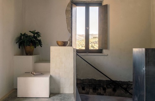 Tsourouniana House | Anasa House: Design Retreat with Private Plunge Pool