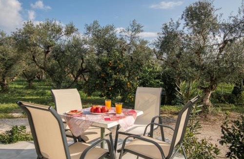 Laganas Apartment | Andriana's 2-Bedroom countryside retreat