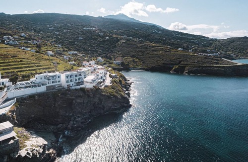 Batsi Villa | Andros Villa with Private Pool Near Batsi Beach