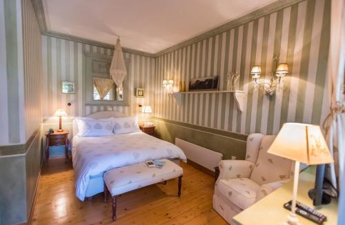 Megalo Chorio House | Anerada Inn Suites Pool & Spa - Pet Friendly