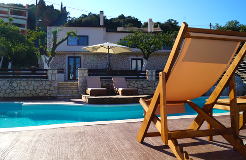 Perama Hotel | Anita Village
