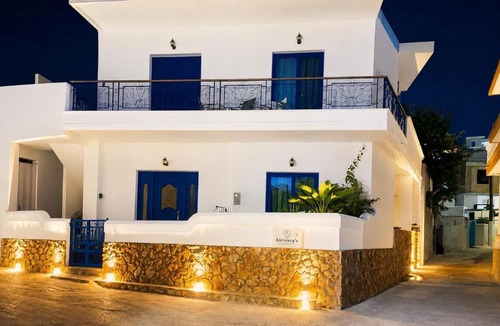 Archangelos Apartment | Antonias Apartments & Antonios Garden