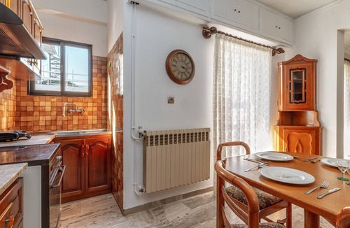 Tinos Town Apartment | Apartment 'A The City House' with Private Terrace, Balcony and Air Conditioning