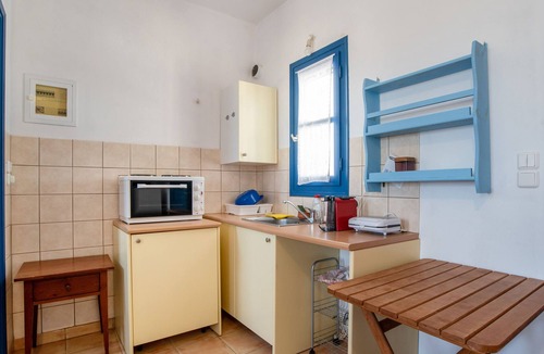 Santa Maria Apartment | Apartment 'Cielo Room 2' with Shared Terrace, Wi-Fi and Air Conditioning