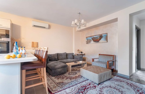 Karavomylos Apartment | Apartment 'D' Angelo 4' with Private Garden, Wi-Fi and Air Conditioning