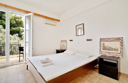 Perigiali Apartment | Apartment 'Diamerima 2ari A' with Sea View, Wi-Fi and Air Conditioning