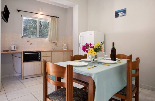 Limni Keri Apartment | Apartment "Dolphin Apartment 1" with Private Balcony, Shared Garden & Wi-Fi
