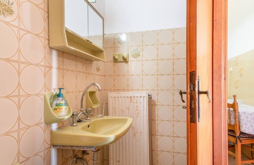 Batsi Apartment | Apartment 'Double Room with Sea View' with Shared Garden and Wi-Fi