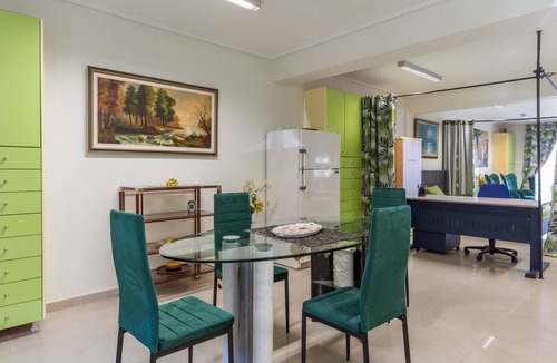 Galatsi Apartment | Apartment 'Galatsi Panorama 1' with Mountain View, Wi-Fi and Air Conditioning