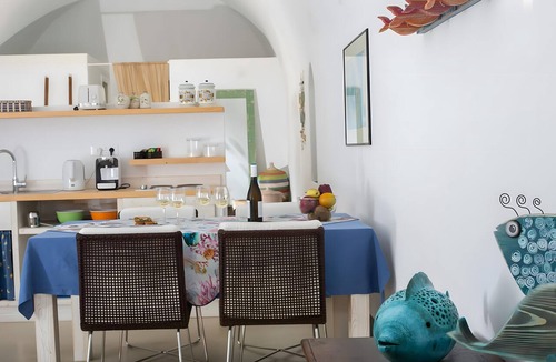 Finikia Apartment | Apartment in A Hotel 'Luxury Winery Cave' with Wi-Fi and Air Conditioning