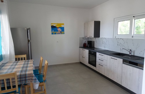 Troizinia Apartment | Apartment in a vacation complex located right on the beach, with a large covered terrace