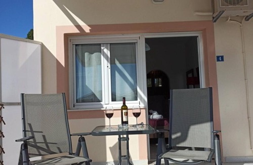 Marathias Apartment | Apartment 'Marathias 5005' with Private Terrace, Wi-Fi and Air Conditioning