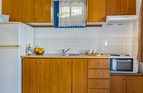 Diafani Apartment | Apartment 'No 2' with Sea View, Wi-Fi and Air Conditioning