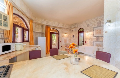 Gaios Apartment | Apartment 'Paco's Superior Double Villa 15' with Sea View, Wi-Fi and Air Conditioning
