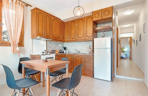 Agios Nikitas Apartment | Apartment 'Theasea House' with Sea View, Wi-Fi and Air Conditioning
