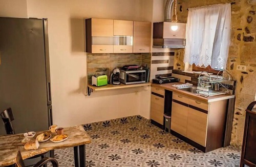 Kouroutai Apartment | Apartment 'Trouloto' with Mountain View, Wi-Fi and Air Conditioning