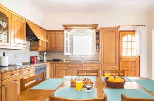 Petriti Apartment | Apartment 'Villa Dorita' with Sea View, Wi-Fi and Air Conditioning
