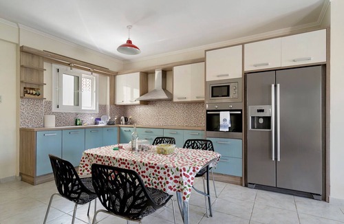 Katomerion Apartment | Appartment 'By The Sea 3' with Private Garden