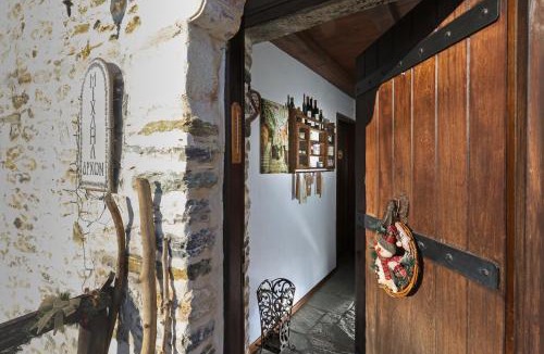 Vizitsa House | Archontiko Michael since 1868