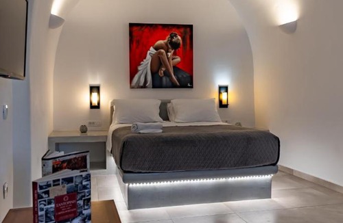 Megalochori Apartment | Argy's Luxury Caves