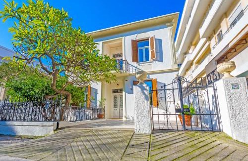 Rhodes Town Apartment | Arhondiko Apartment VS Rhodes Town