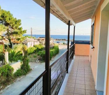 Ag. Georgios Apartment | Aris Seaside Issos Beach 2