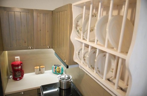 Athens House | Aroura Homes Garden House 2BR/2BA Free Parking