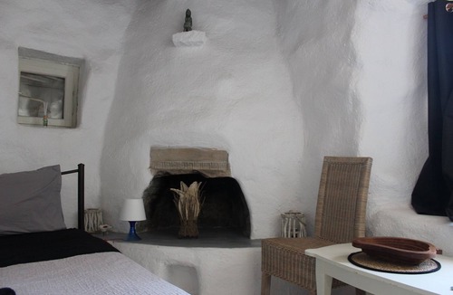 Paraga Apartment | Artemis Cottage Room 1