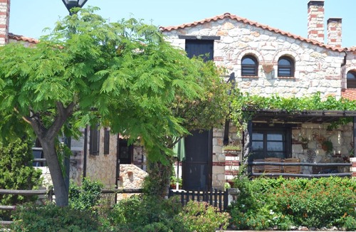 Psakoudia House | Artemis Stone House