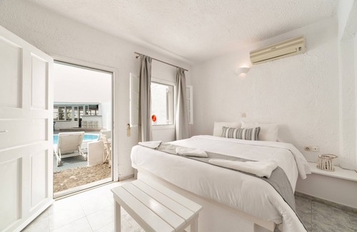 Megalochori Hotel | Artemis Suites