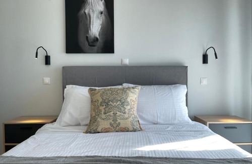 Elliniko-Argyroupoli Apartment | Athenean Oasis in Ellinikon
