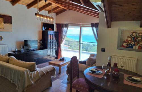 Nea Moudania Apartment | Attic