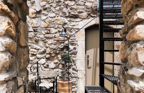 Archanes-Asterousia Apartment | Authentic cretan village slow living with style & spa