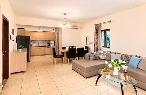 Skaleta Villa | Azure Horizon Villa Heated Pool, Beach at 550 m