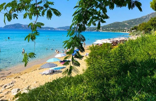 Palaio Tsifliki Villa | Azzuro View Villa beach front villa in Paleo Tsifliki