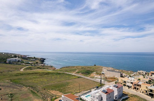 Panormos Villa | Babis Villa, a few Meters Away From the Beach