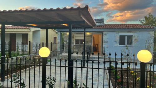 Nea Iraklia Apartment | Beach Getaway