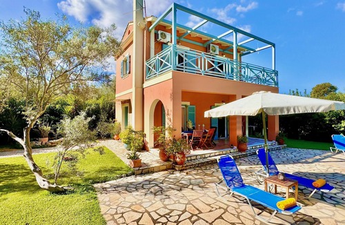 Lefkada Town Villa | Beach Villa Simeoni with private pool