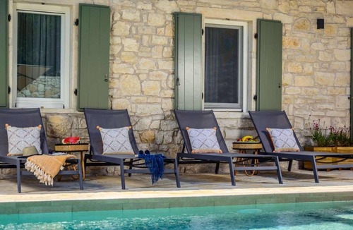 Rantatika Villa | Beautiful 3BR Villa Close to Lakka