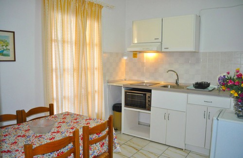 Agios Gordios Apartment | Beautiful Holiday Apartments Maria with pool - Agios Gordios Beach