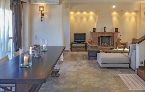 Pylos-Nestoras House | Beautiful Home In Koroni
