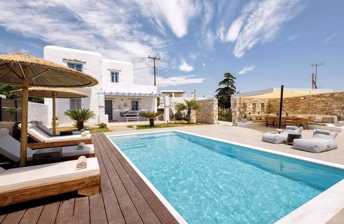 Drios Villa | Beautiful Paros Villa | Villa Vanta II | 3 Bedrooms | Private Pool | Beach Front