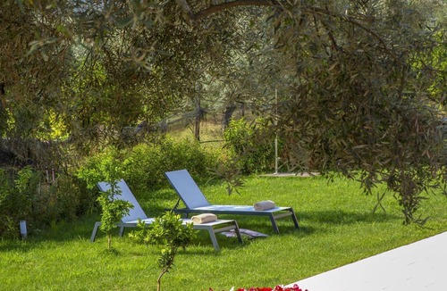 Agios Ioannis Villa | Beautiful private villa for 8 people with A/C, private pool, TV, balcony and parking