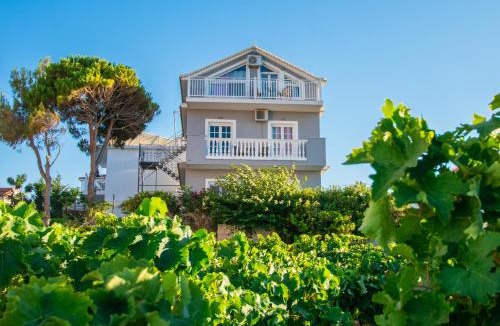 Amoudi Apartment | Bellezza Del Mare
