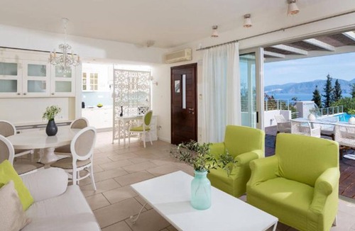 Agios Nikolaos Town Villa | BH152 - R - Villa Agios Nikolaos