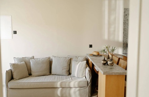 Skiros Apartment | BH250 - C - Suite Skiros